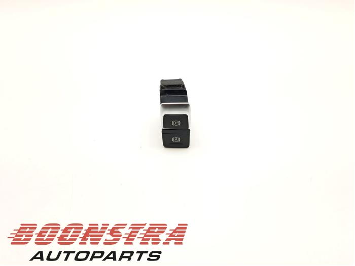 Usagé Commutateur frein à main Audi A6 Avant (C7) 3.0 TDI V6 24V biturbo Quattro Prix € 24,95 Règlement à la marge proposé par Boonstra Autoparts