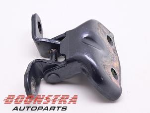 Used Front door hinge, left Hyundai iX20 (JC) 1.4i 16V Price € 24,95 Margin scheme offered by Boonstra Autoparts