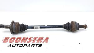 Used Drive shaft, rear left BMW 7 serie (F01/02/03/04) 730d 24V Price € 59,95 Margin scheme offered by Boonstra Autoparts