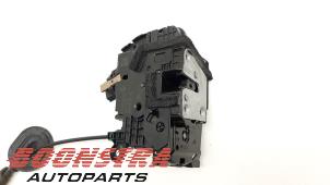Used Rear door mechanism 4-door, right Renault Clio IV (5R) 1.6 Turbo 16V RS 200 EDC Price € 24,95 Margin scheme offered by Boonstra Autoparts