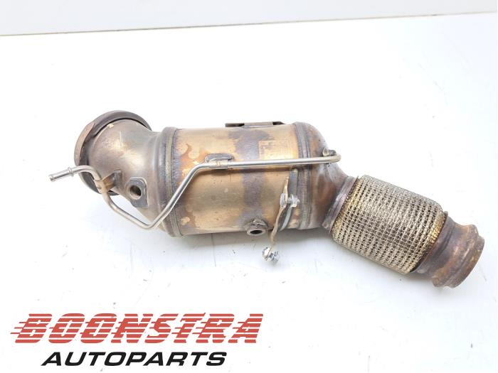 Catalytic converter from a BMW X3 (G01) xDrive 30e 2.0 TwinPower Turbo 16V 2021