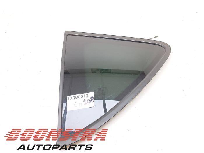 Usados Ventanilla triangular izquierda detrás Ssang Yong Rexton W 2.2 RX 220 E-XDI 16V 2WD Precio € 99,95 Norma de margen ofrecido por Boonstra Autoparts
