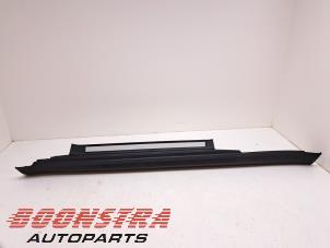 Used Side skirt, left Mini Clubman (R55) 1.6 16V Cooper Price € 44,95 Margin scheme offered by Boonstra Autoparts