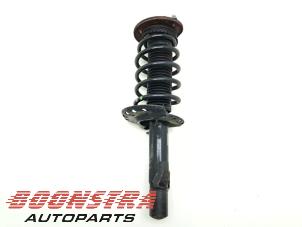 Used Front shock absorber rod, right Volvo V60 I (FW/GW) 1.6 T3 16V Price € 39,95 Margin scheme offered by Boonstra Autoparts