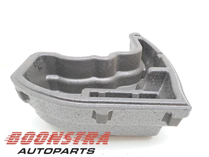 Używane Schowek Kia Optima Sportswagon (JFF) 1.6 T-GDi 16V Cena € 36,95 Procedura marży oferowane przez Boonstra Autoparts
