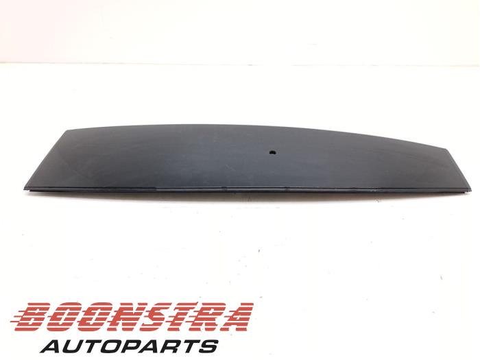 Gebrauchte Abdeckplatte sonstige Tesla Model X 100D Preis € 63,95 Margenregelung angeboten von Boonstra Autoparts