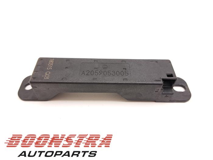 Gebrauchte Keyless Entry-Antenne Mercedes CLS (C257) 450 EQ Boost 3.0 24V 4-Matic Preis € 24,95 Margenregelung angeboten von Boonstra Autoparts