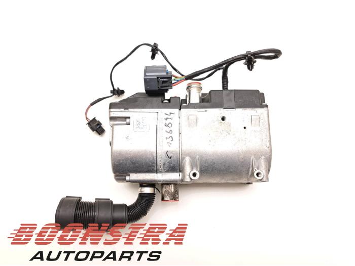 Begagnade Värmeelement Landrover Range Rover IV (LG) 4.4 SDV8 32V Pris € 1.073,95 Marginaltabell erbjuds av Boonstra Autoparts