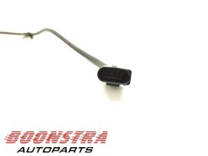 Lambda probe from a Porsche Cayenne III (9YA) 3.0 V6 Turbo 24V E-Hybrid 2020