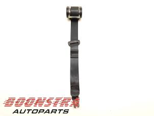 Used Rear seatbelt, right Volkswagen Golf VII (AUA) 2.0 R-line 4Motion 16V Price € 24,95 Margin scheme offered by Boonstra Autoparts