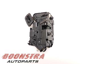 Used Front door lock mechanism 4-door, right Seat Leon (5FB) 1.0 TSI 12V Price € 24,95 Margin scheme offered by Boonstra Autoparts
