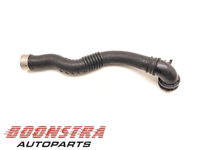 Intercooler tube from a BMW 3 serie Touring (F31) 320i 2.0 16V 2013