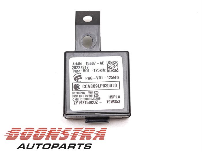 Używane Antena Jaguar I-Pace EV400 AWD Cena € 24,95 Procedura marży oferowane przez Boonstra Autoparts