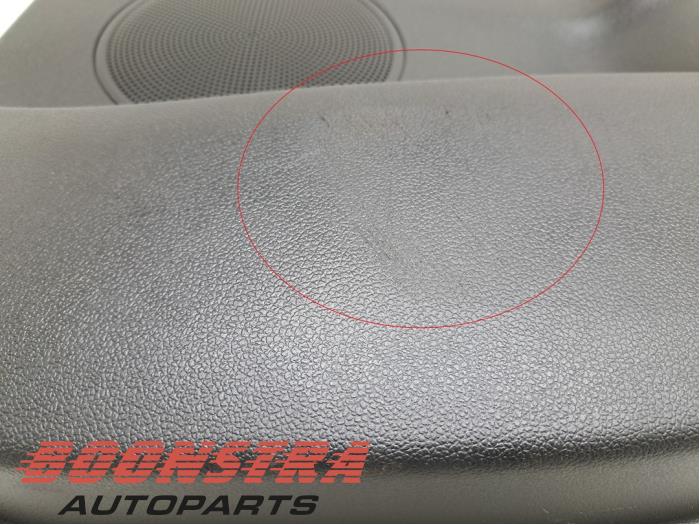Revêtement portière haut 4portes arrière droite d'un Kia Cee'd Sportswagon (JDC5) 1.0i T-GDi 12V 120 2018