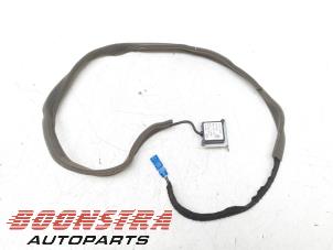Used Antenna Renault Kangoo Express (FW) 1.5 dCi 110 Price € 30,19 Inclusive VAT offered by Boonstra Autoparts