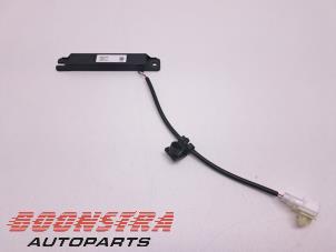 Usados Entrada sin llave-Antenne Hyundai Kona (OS) 64 kWh Precio € 24,95 Norma de margen ofrecido por Boonstra Autoparts