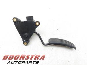 Used Accelerator pedal Renault Kangoo Express (FW) 1.5 dCi 110 Price € 30,19 Inclusive VAT offered by Boonstra Autoparts