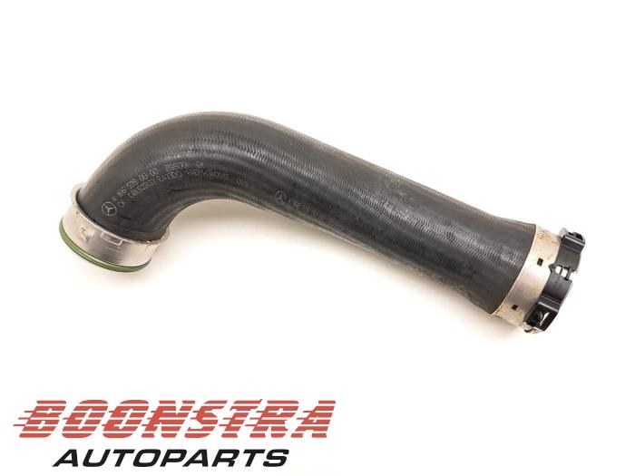 Gebrauchte Intercooler Schlauch Mercedes GLE (W166) 350d 3.0 V6 24V BlueTEC 4-Matic Preis € 29,95 Margenregelung angeboten von Boonstra Autoparts