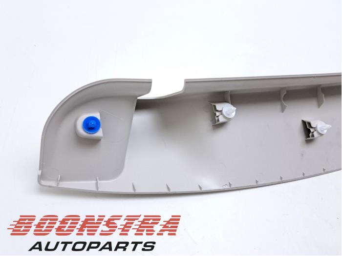 Tailgate trim from a BMW 3 serie Touring (G21) 318i 2.0 TwinPower Turbo 16V 2023