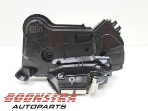 Used Front door lock mechanism 4-door, right Toyota Aygo (B40) 1.0 12V VVT-i Price € 24,95 Margin scheme offered by Boonstra Autoparts