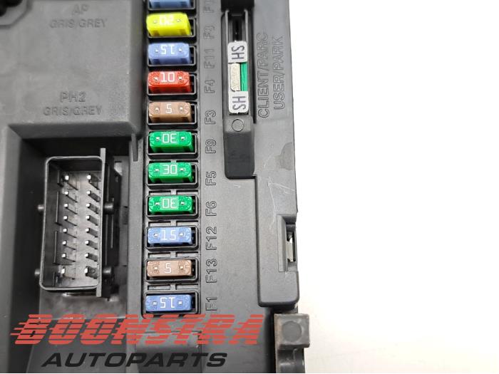 Fuse box Citroen DS3 1.6 eHDi 22661F01 VALEO