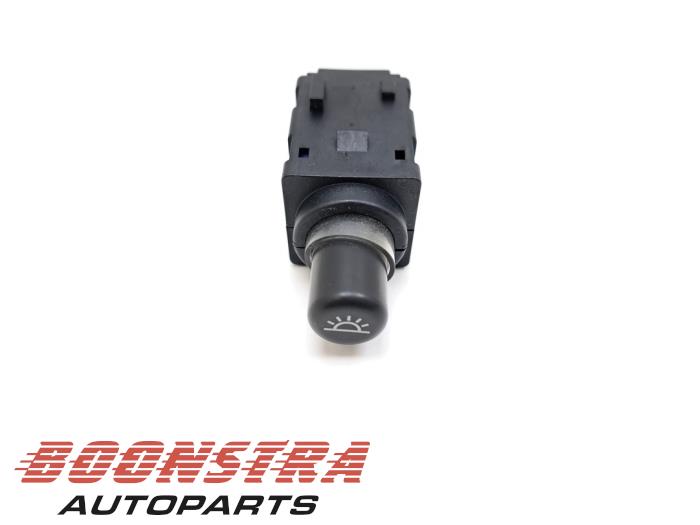 Używane Przelacznik Chevrolet Corvette (C6) 6.0 V8 Cena € 24,95 Procedura marży oferowane przez Boonstra Autoparts