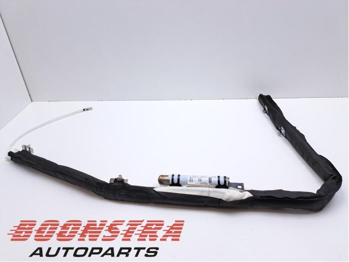 Używane Kurtyna prawa Renault Megane III Grandtour (KZ) 1.5 dCi 110 Cena € 24,95 Procedura marży oferowane przez Boonstra Autoparts