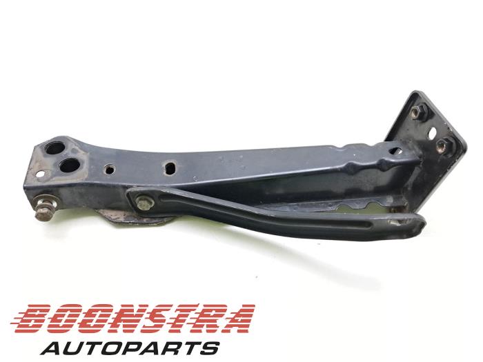 Chassis bar, front from a Fiat 500 (312) 1.2 69 2016