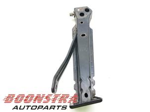 Used Chassis bar, front Fiat 500 (312) 1.2 69 Price € 24,95 Margin scheme offered by Boonstra Autoparts