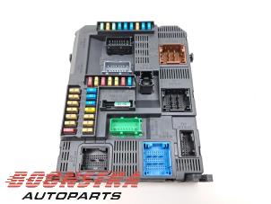 Used Fuse box Peugeot 308 SW (L4/L9/LC/LJ/LR) 1.6 BlueHDi 120 Price € 99,95 Margin scheme offered by Boonstra Autoparts
