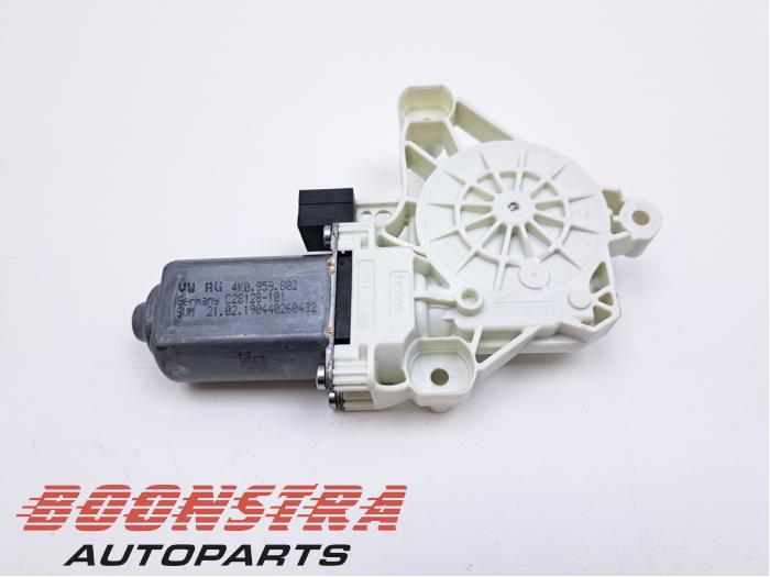 Begagnade Motor, dörrfönster Volkswagen Golf VII Variant (AUVV) 1.5 TSI Evo BMT 16V Pris € 24,95 Marginaltabell erbjuds av Boonstra Autoparts