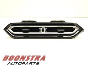 Usados Rejilla de aire de salpicadero BMW 3 serie Touring (G21) 318i 2.0 TwinPower Turbo 16V Precio € 99,95 Norma de margen ofrecido por Boonstra Autoparts