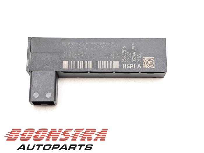 Używane Keyless Entry-Antena Volvo S60 III (ZS) 2.0 T8 16V Twin Engine AWD Cena € 24,95 Procedura marży oferowane przez Boonstra Autoparts