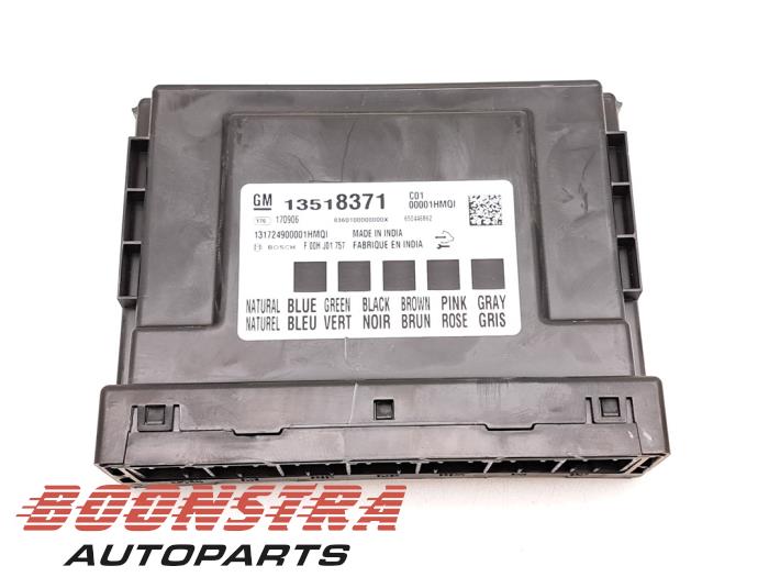 Used Body control computer Opel Astra K Sports Tourer 1.6 CDTI 136 16V Price € 64,95 Margin scheme offered by Boonstra Autoparts