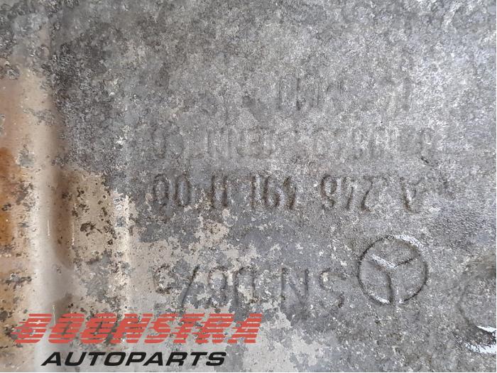 Silenciador final de escape de un Mercedes-Benz CLA (117.3) 1.6 CLA-180 16V 2015