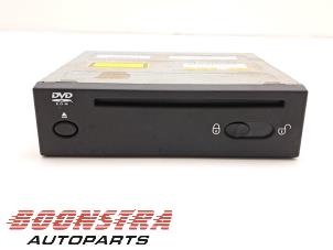 Gebrauchte DVD Spieler Landrover Discovery III (LAA/TAA) 2.7 TD V6 Preis € 66,49 Mit Mehrwertsteuer angeboten von Boonstra Autoparts