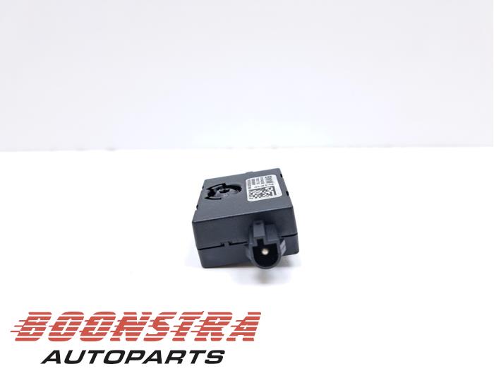 Antenna Amplifier from a BMW 1 serie (F20) M140i 3.0 24V 2018