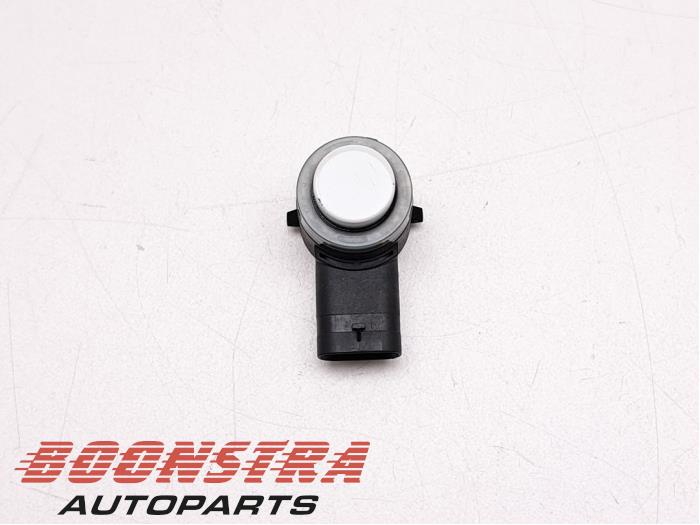 Usados Sensor PDC Volkswagen Golf VII (AUA) 2.0 R 4Motion 16V Precio € 24,95 Norma de margen ofrecido por Boonstra Autoparts