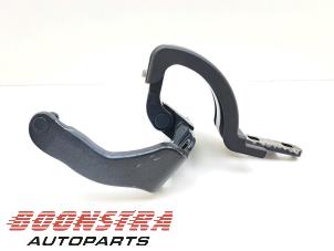 Used Rear door hinge, right Tesla Model X 100D Price € 49,95 Margin scheme offered by Boonstra Autoparts