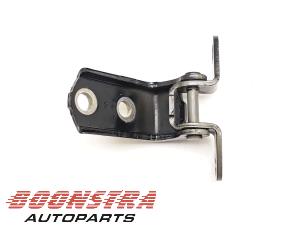 Used Rear door hinge, left Peugeot 108 1.0 12V Price € 24,95 Margin scheme offered by Boonstra Autoparts