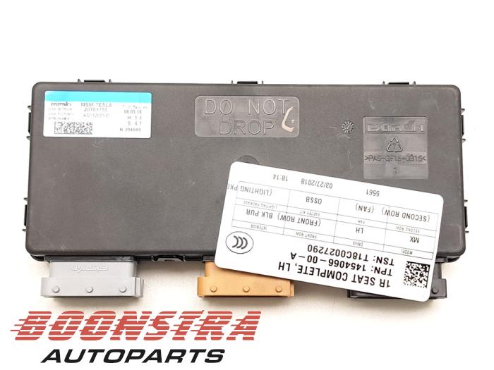 Używane Modul (rózne) Tesla Model X 100D Cena € 179,95 Procedura marży oferowane przez Boonstra Autoparts