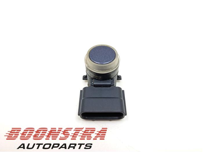 Usados Sensor PDC Honda Civic (FK1/2/3) 1.6 i-DTEC Advanced 16V Precio € 49,95 Norma de margen ofrecido por Boonstra Autoparts