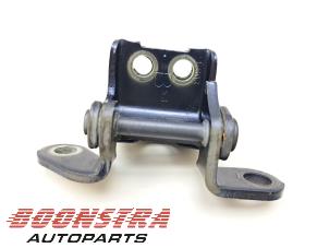 Used Rear door hinge, right Honda Civic (FK1/2/3) 1.6 i-DTEC Advanced 16V Price € 24,95 Margin scheme offered by Boonstra Autoparts