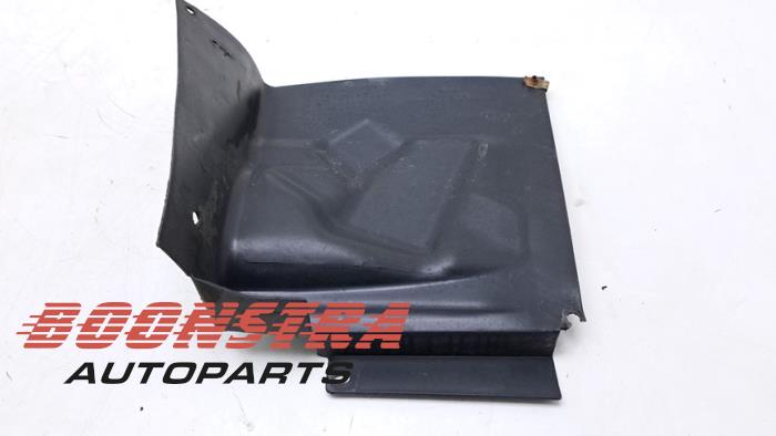 Używane Nadkole Fiat Freemont 2.0 MultiJet 170 16V Cena € 49,95 Procedura marży oferowane przez Boonstra Autoparts