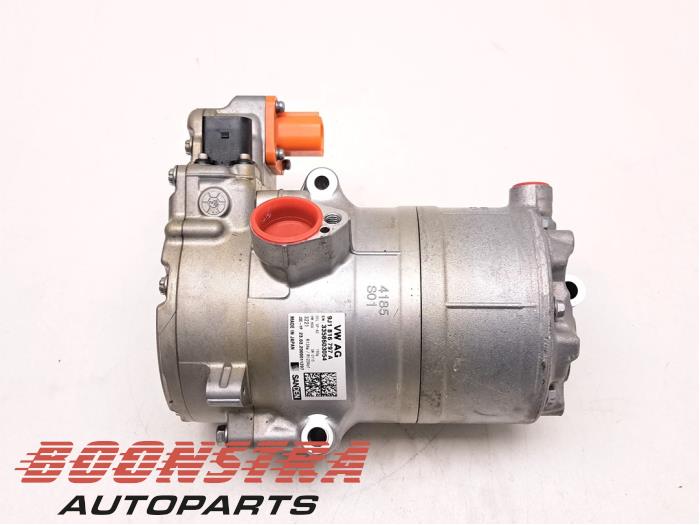 Usagé Compresseur de clim Porsche Taycan (Y1A) 4S Prix € 523,95 Règlement à la marge proposé par Boonstra Autoparts