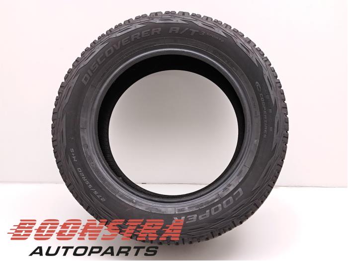 Tyre from a Ford (USA) F-150 Standard Cab 3.5 V6 24V Crew Cab