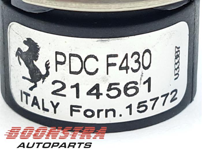 Sensor PDC de un Ferrari 599 Fiorano 6.0 V12 48V GTB 2009