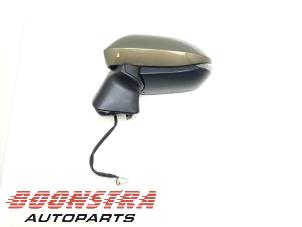 Used Wing mirror, left Toyota Corolla Touring Sport (E21/EH1) 1.2 16V Turbo Price € 249,95 Margin scheme offered by Boonstra Autoparts