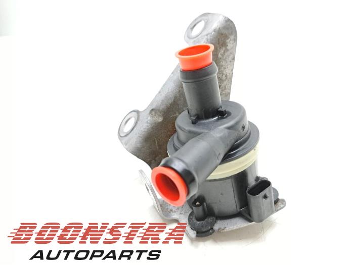 Begagnade Extra vattenpump Opel Insignia 1.4 Turbo 16V Ecotec Pris € 24,95 Marginaltabell erbjuds av Boonstra Autoparts
