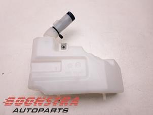 Used Front windscreen washer reservoir Fiat Ducato (250) 2.2 D 140 Multijet 3 Price € 29,95 Margin scheme offered by Boonstra Autoparts